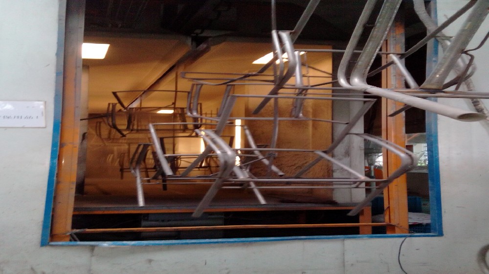 金属家具喷粉房