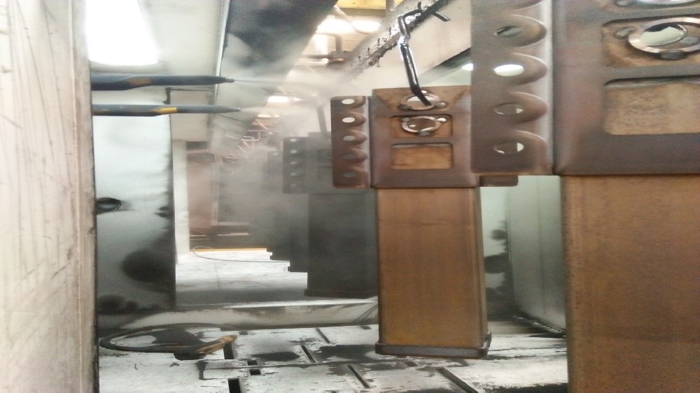 制冷设备部件喷粉房